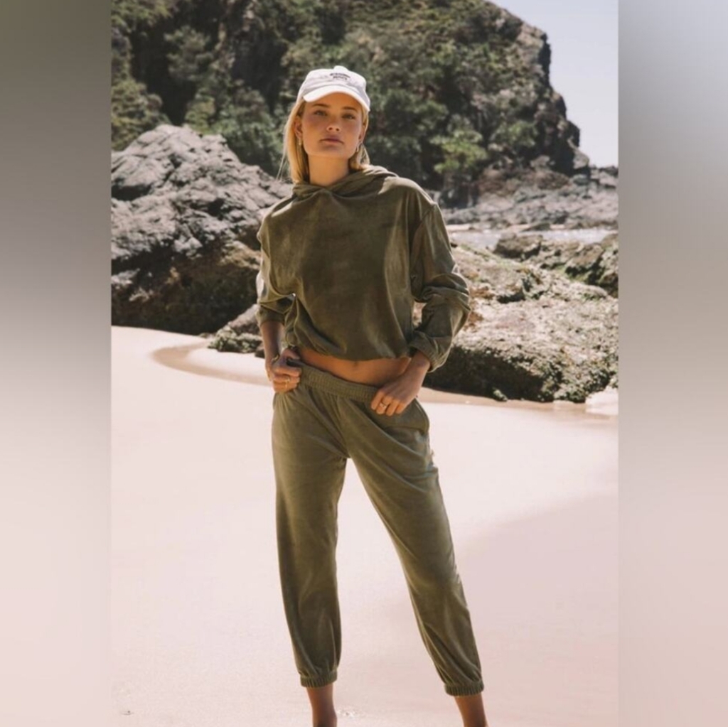 Nwt Araminta James Velour Set By Anthropologie Size M